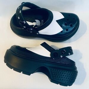 CROCS x WEDNESDAY ADAMS Platform Clogs